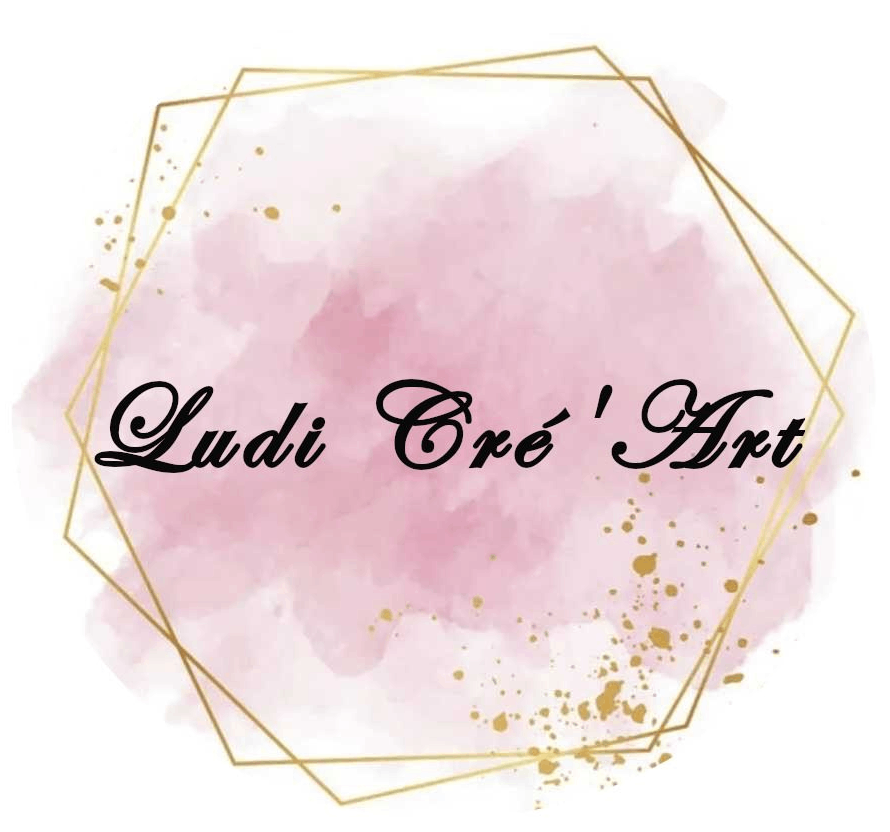 Ludi Cré'Art sur fond rose